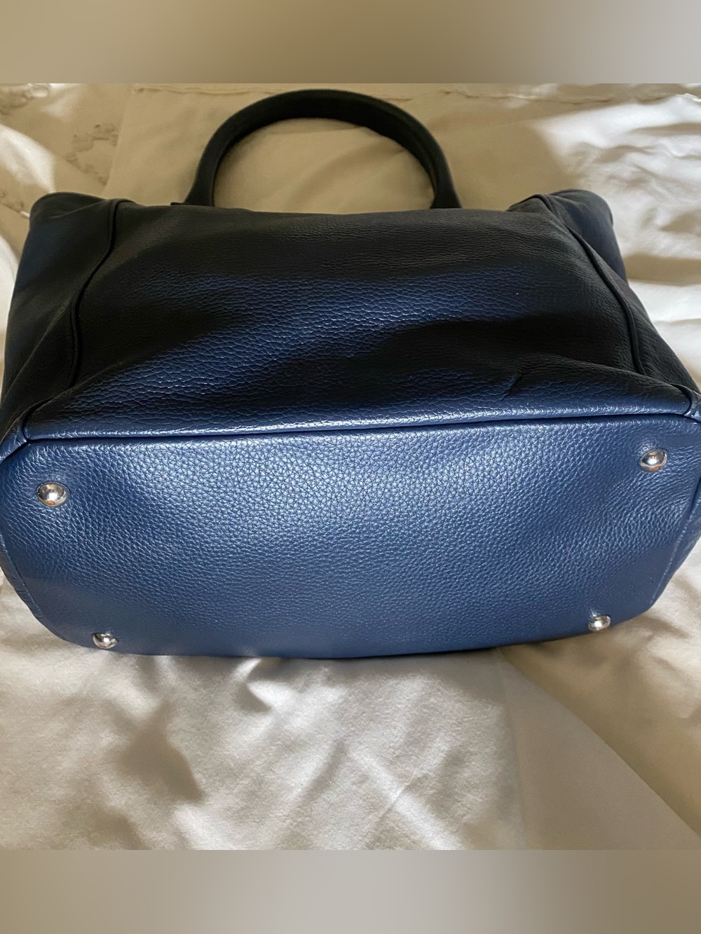 TIGNANELLO  Dark Blue Pebbled Leather Structured Tote with a Removable Bag - Picture 3 of 15